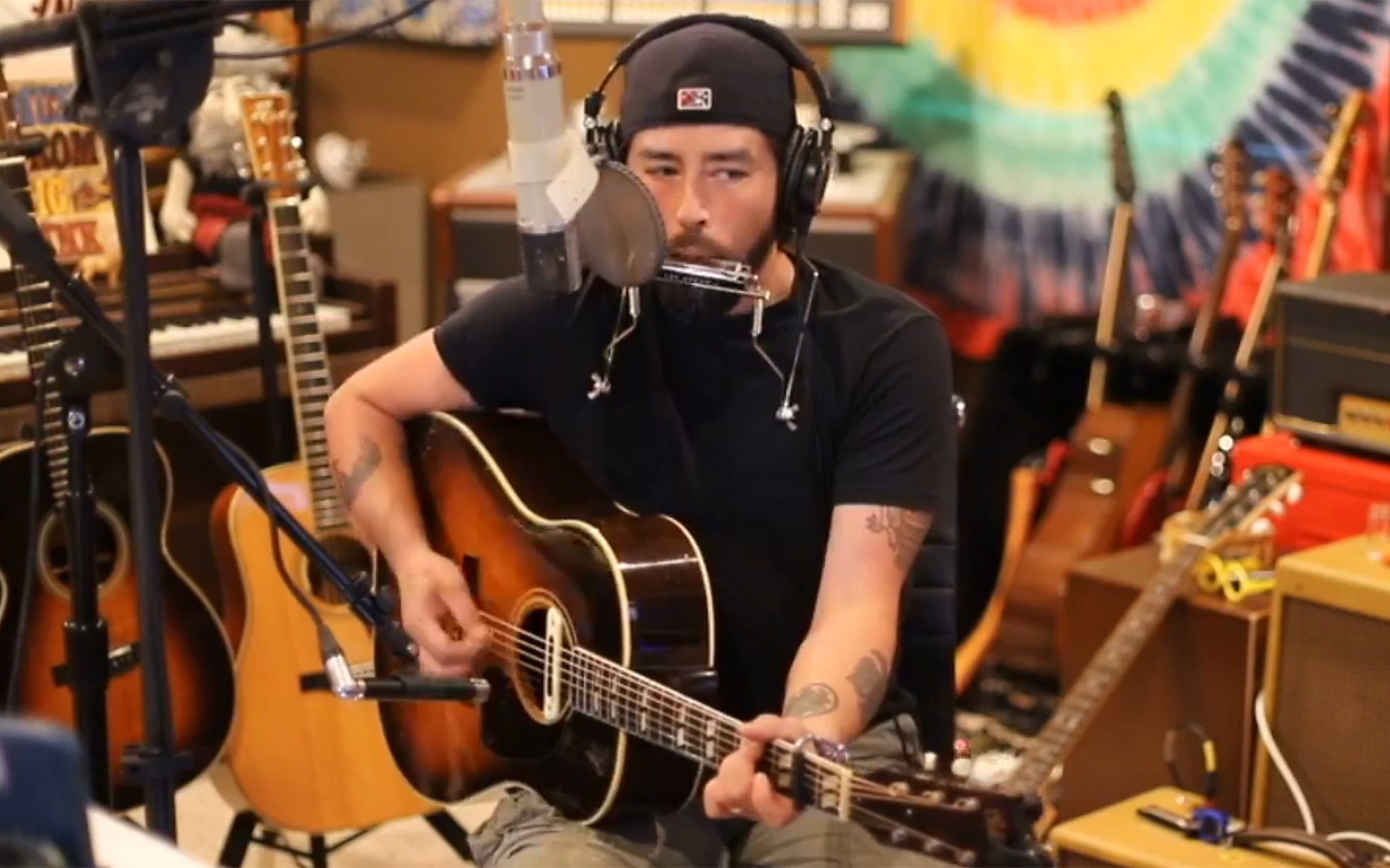 Jackie Greene Streaming Weekly With TELEFUNKEN - Mixonline