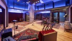 High Mountain Record Studios consists of two sections—Studio A with a 50-squaremeter live room used by owner Lucas Gleich, and Studio B with a 20-square-meter live room.