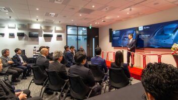 Kazuhiro Terada, Director of Sales, Japan, welcomed guests and visitors to the grand opening ceremony of Bose Professional’s new 4,300 sq ft. office and experience center in Tokyo.