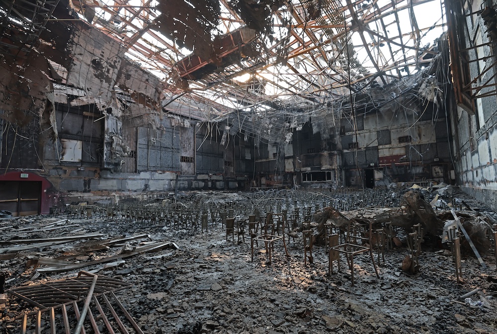 The Eaton Fire has burned more than 14,000 acres and scorched hundreds of buildings, including this school auditorium. Photo: Justin Sullivan/Getty Images